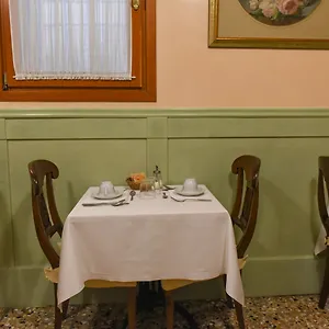 Palazzo Cendon Piano Antico Hotel Venetië